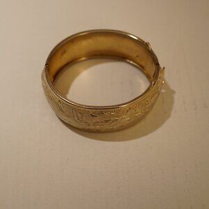 VINTAGE CORO BANGLE BRACELET